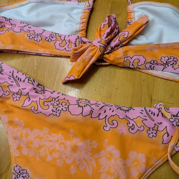 2/$25-Floral Halter Hawaiian 90s Vibes Bikini - Orange and Pink Size 6 - Picture 7 of 9